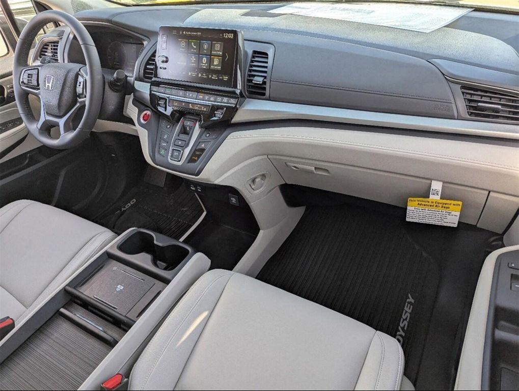 new 2026 Honda Odyssey car, priced at $42,039