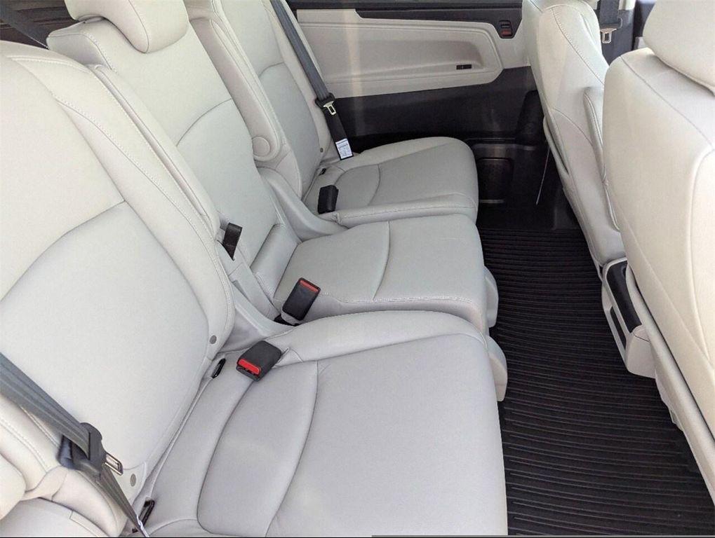 new 2026 Honda Odyssey car, priced at $42,039