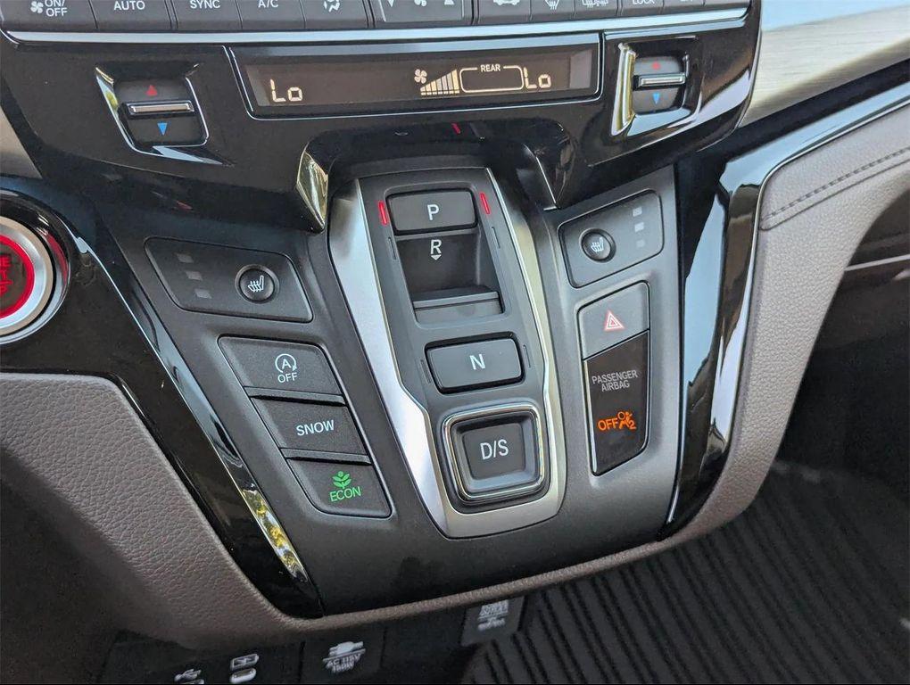 new 2026 Honda Odyssey car, priced at $46,199