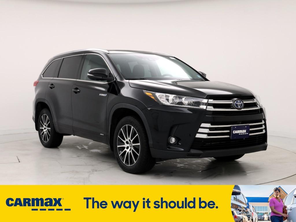 used 2019 Toyota Highlander Hybrid car, priced at $30,998