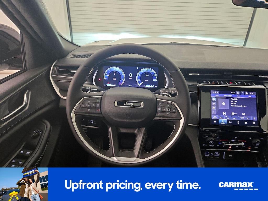 used 2025 Jeep Grand Cherokee car, priced at $40,998