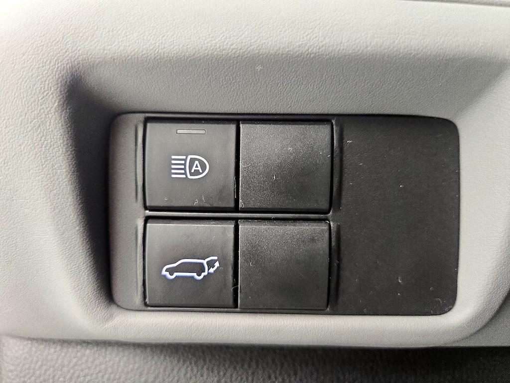used 2022 Toyota Highlander car, priced at $36,998