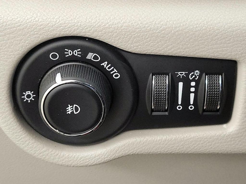 used 2019 Chrysler Pacifica car, priced at $28,998
