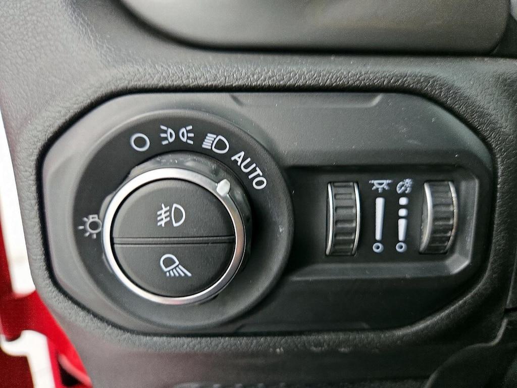 used 2020 Jeep Gladiator car, priced at $27,998