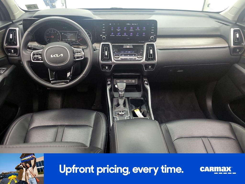 used 2023 Kia Sorento car, priced at $27,998