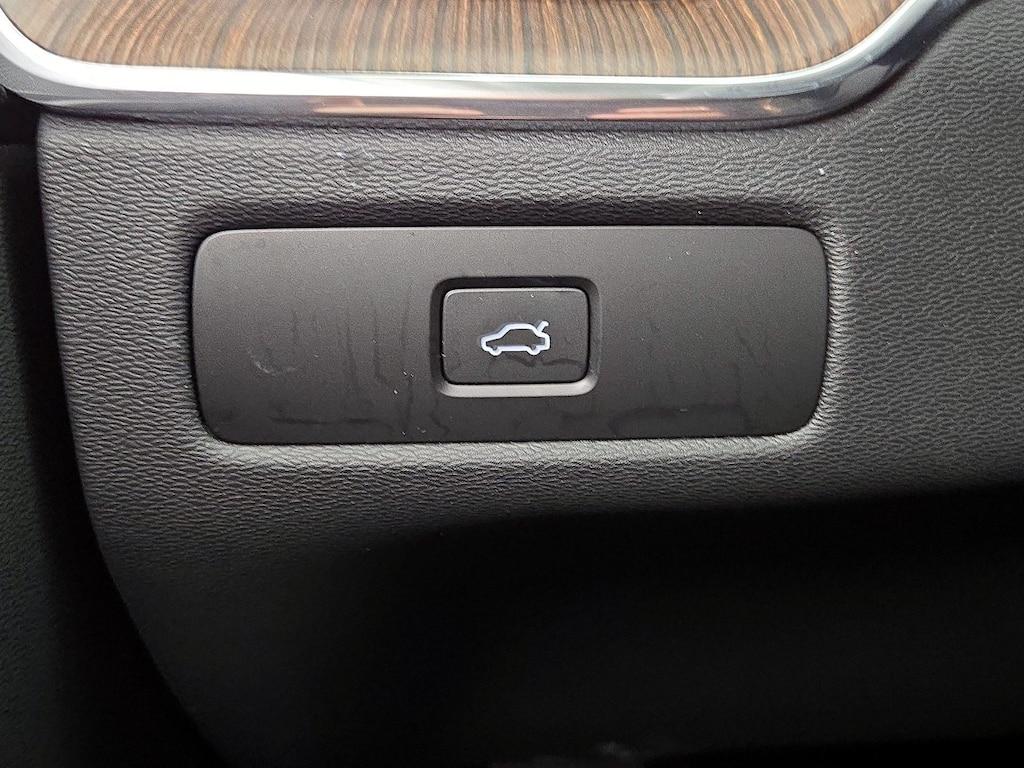 used 2023 Volvo XC60 car, priced at $33,998