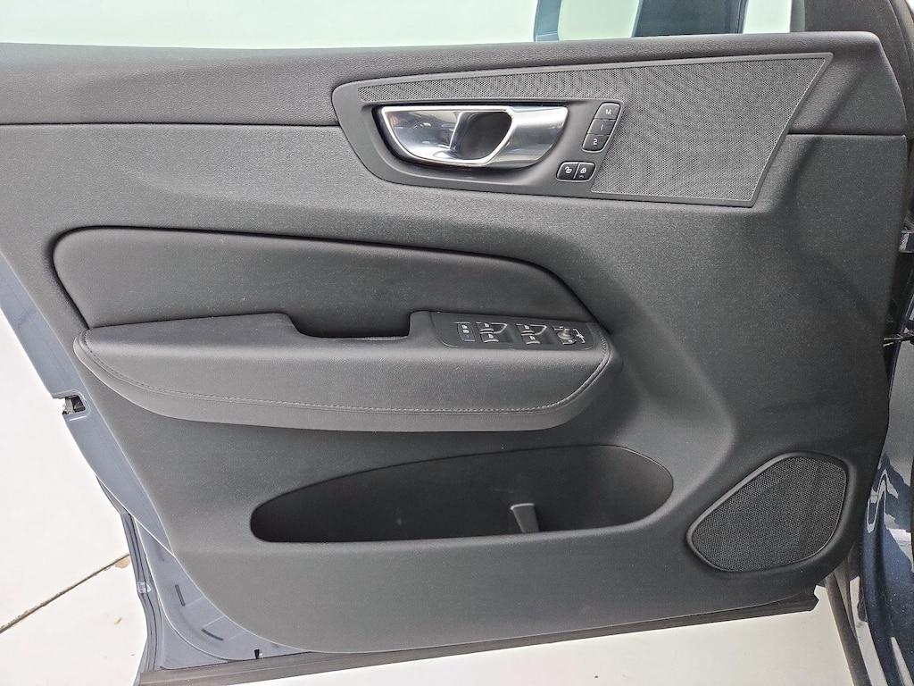 used 2023 Volvo XC60 car, priced at $33,998