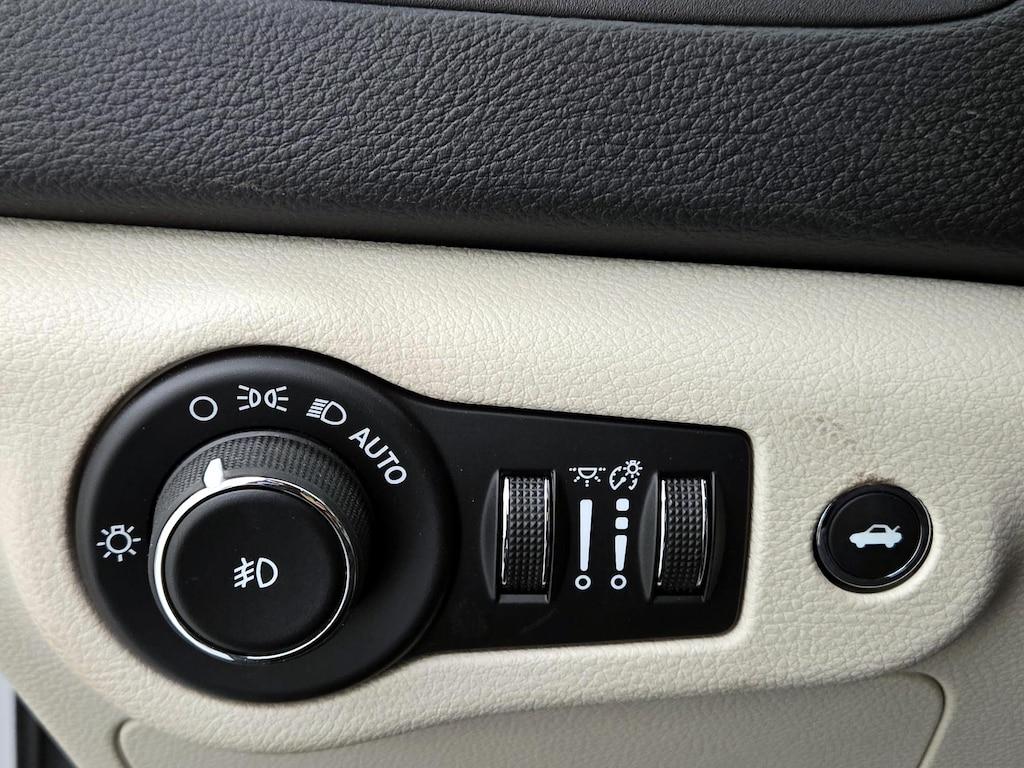 used 2015 Chrysler 200 car, priced at $16,998