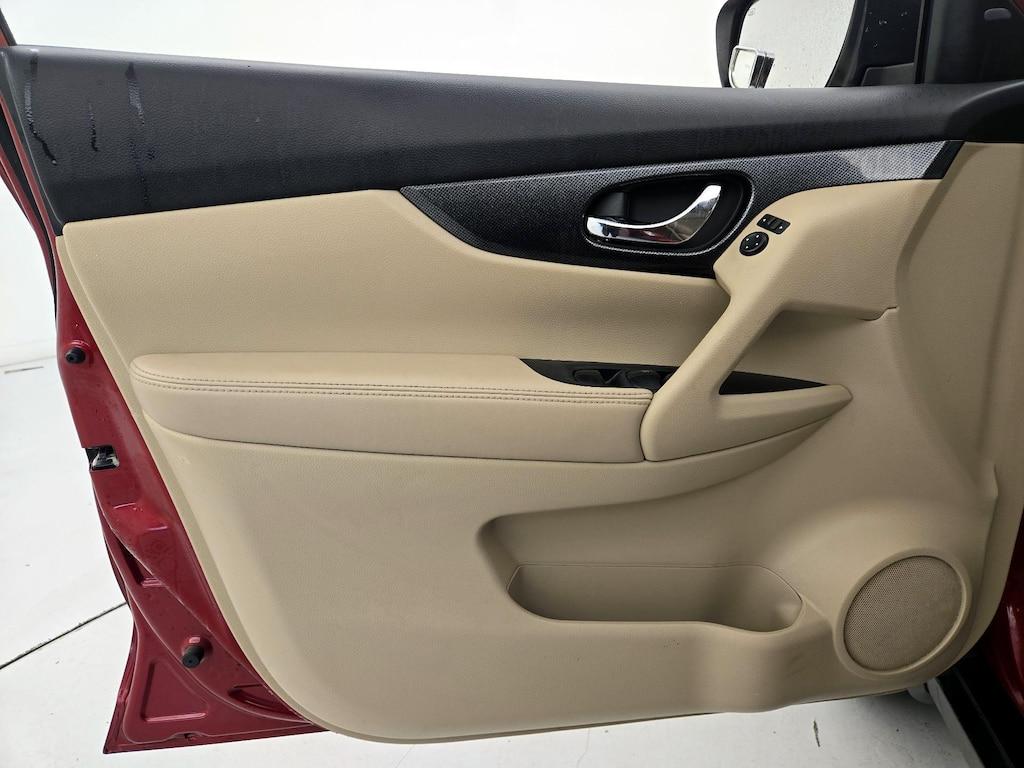 used 2015 Nissan Rogue car, priced at $15,998