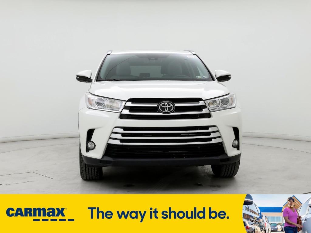 used 2019 Toyota Highlander car, priced at $30,998