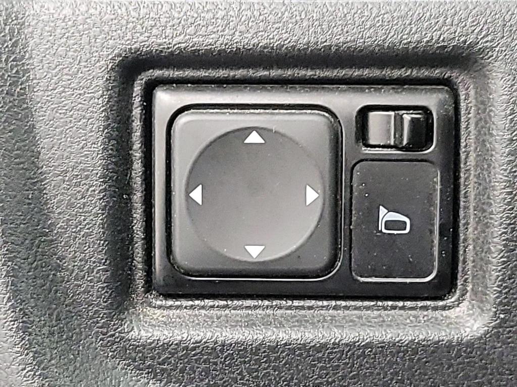 used 2016 Nissan Versa Note car, priced at $11,599