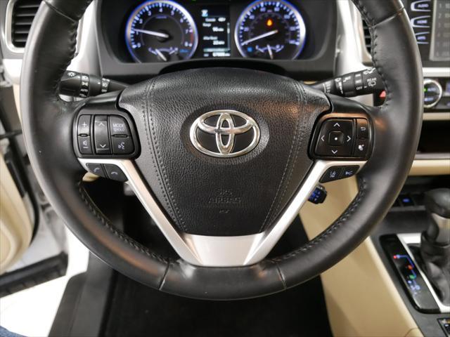 used 2019 Toyota Highlander car, priced at $27,425