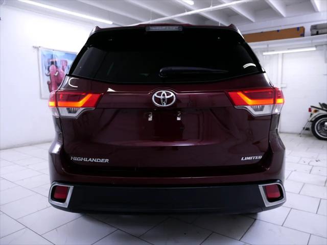 used 2019 Toyota Highlander car, priced at $26,850