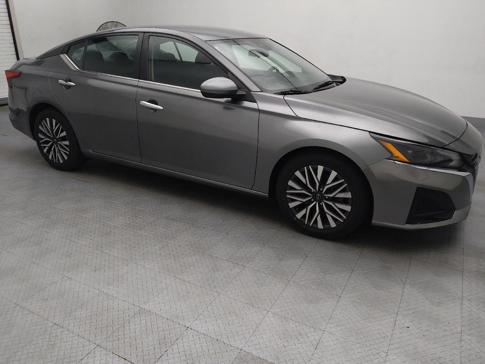 used 2023 Nissan Altima car, priced at $22,995
