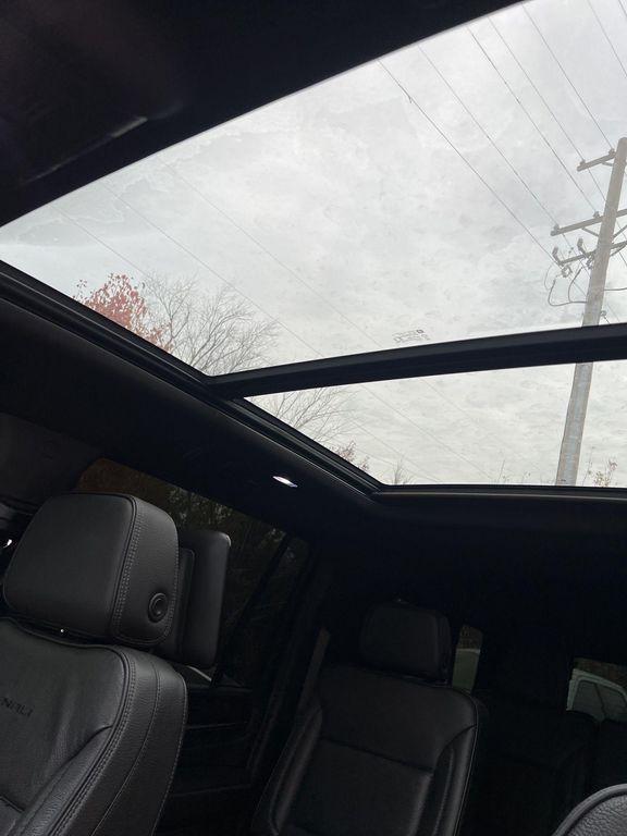 used 2021 GMC Yukon XL car, priced at $25,977