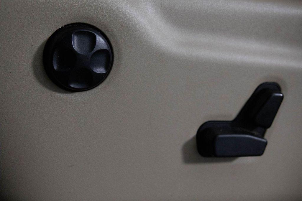 used 2016 Jeep Grand Cherokee car, priced at $14,625