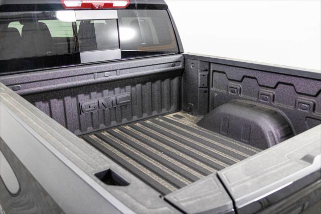 new 2025 GMC Sierra 1500 car, priced at $69,355