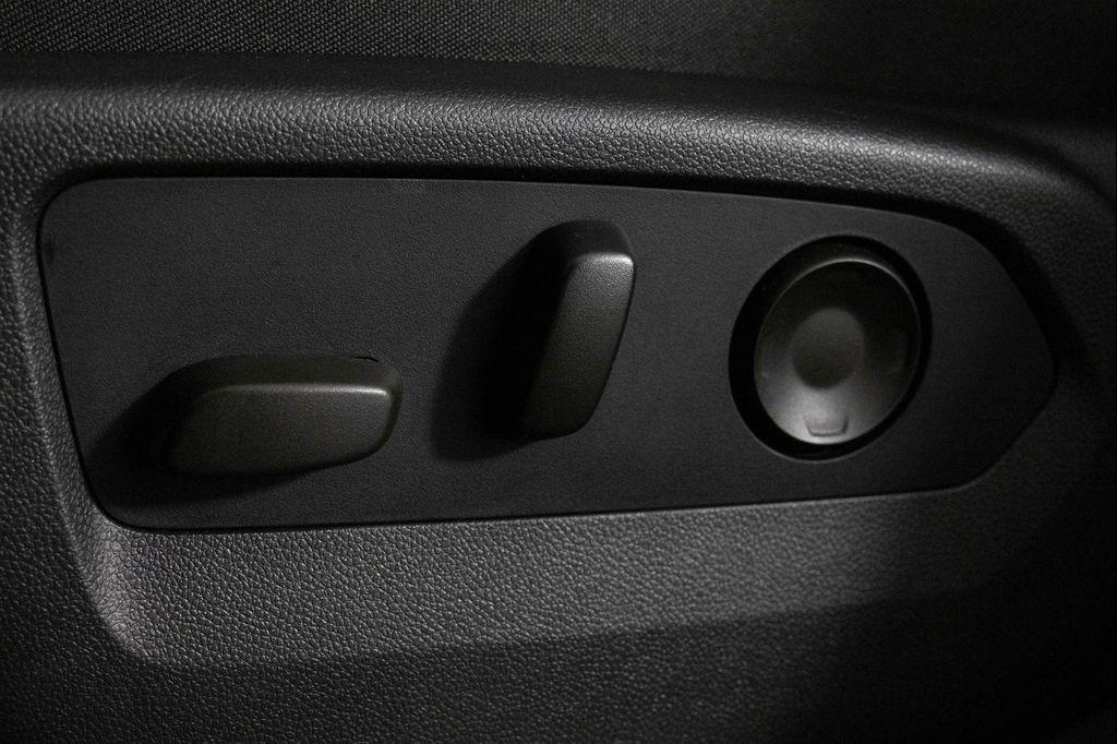 used 2021 Buick Envision car, priced at $25,577