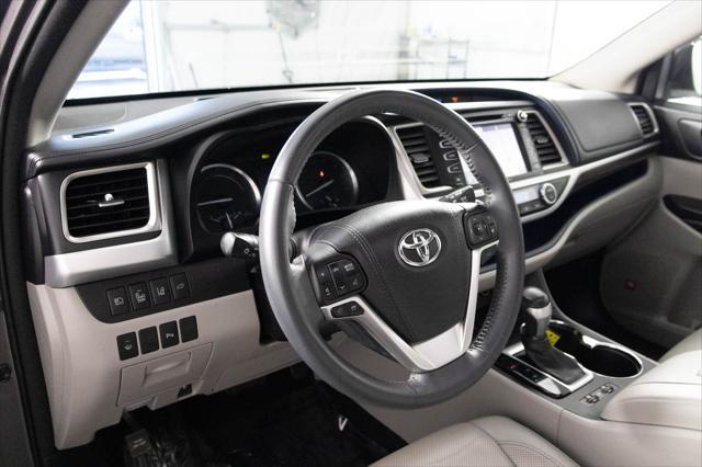 used 2016 Toyota Highlander Hybrid car, priced at $25,577