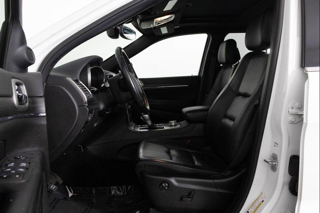 used 2022 Jeep Grand Cherokee car, priced at $28,777
