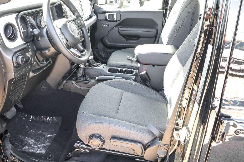 new 2025 Jeep Wrangler car, priced at $37,945