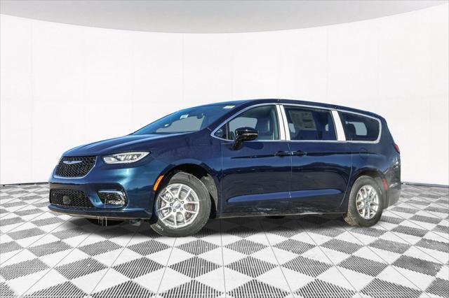 new 2025 Chrysler Pacifica car, priced at $39,822