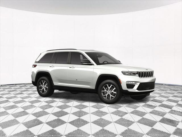 new 2025 Jeep Grand Cherokee car, priced at $39,977