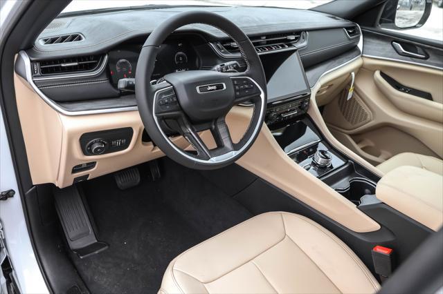 new 2025 Jeep Grand Cherokee L car, priced at $45,734