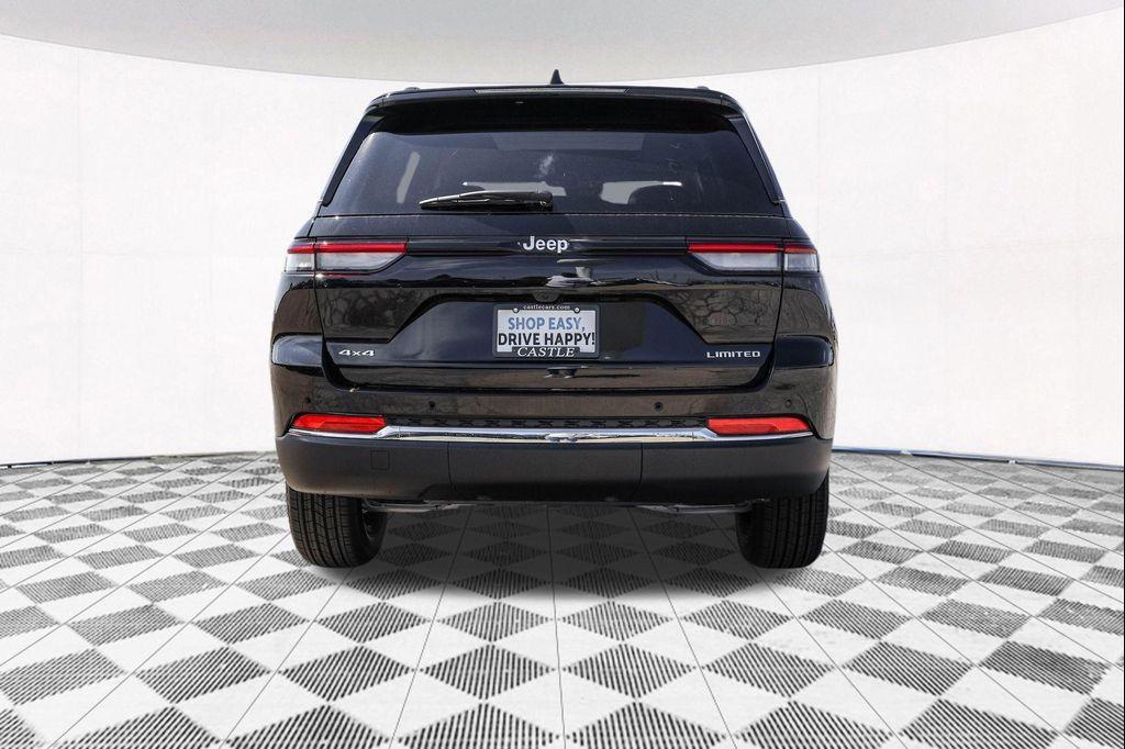 new 2025 Jeep Grand Cherokee car, priced at $42,694