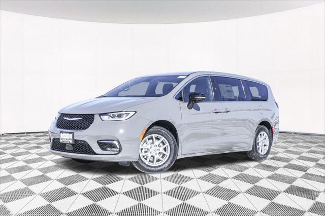 new 2025 Chrysler Pacifica car, priced at $38,469