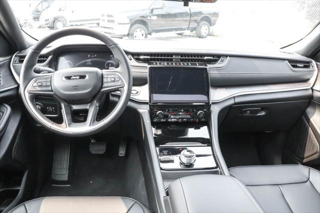 new 2025 Jeep Grand Cherokee car, priced at $46,866