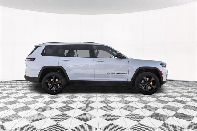 new 2024 Jeep Grand Cherokee L car, priced at $44,477