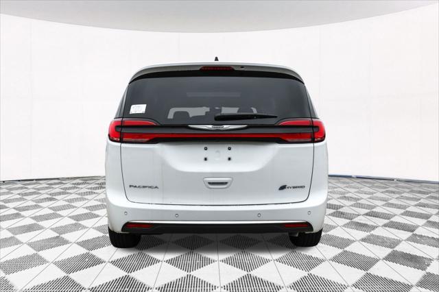 new 2025 Chrysler Pacifica car, priced at $46,755