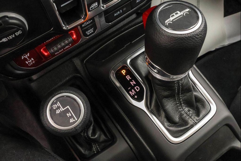 new 2025 Jeep Gladiator car, priced at $45,940