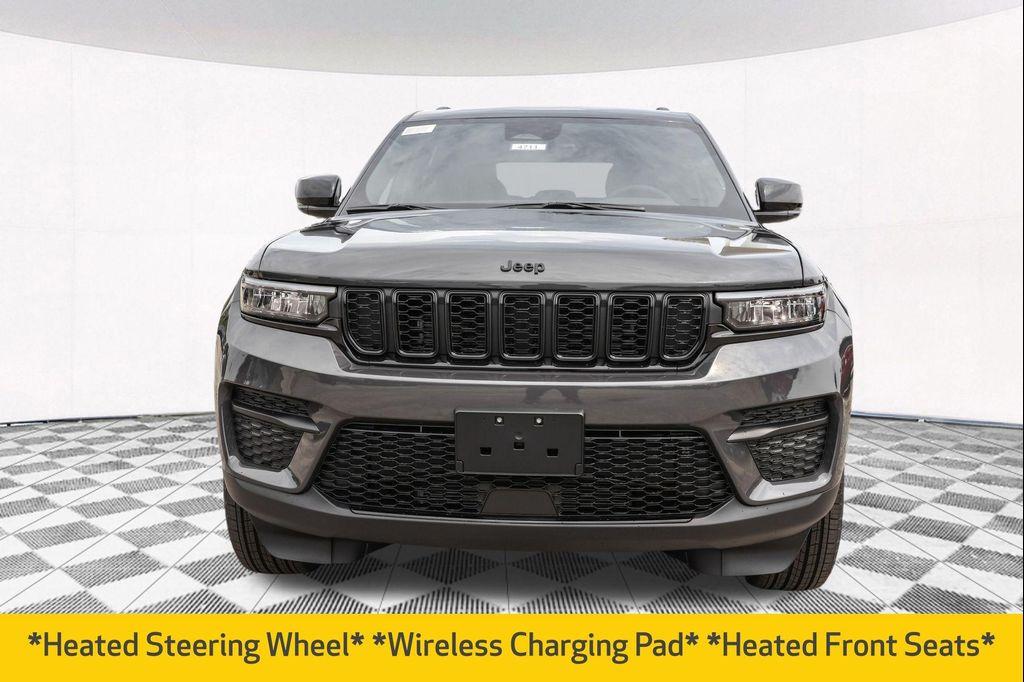 new 2025 Jeep Grand Cherokee car, priced at $37,022