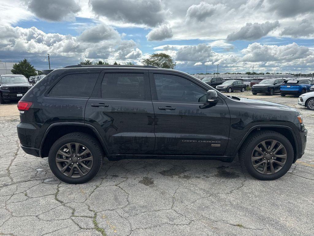 used 2016 Jeep Grand Cherokee car, priced at $15,877