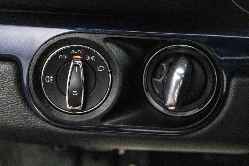 used 2019 Porsche 718 Boxster car, priced at $52,377