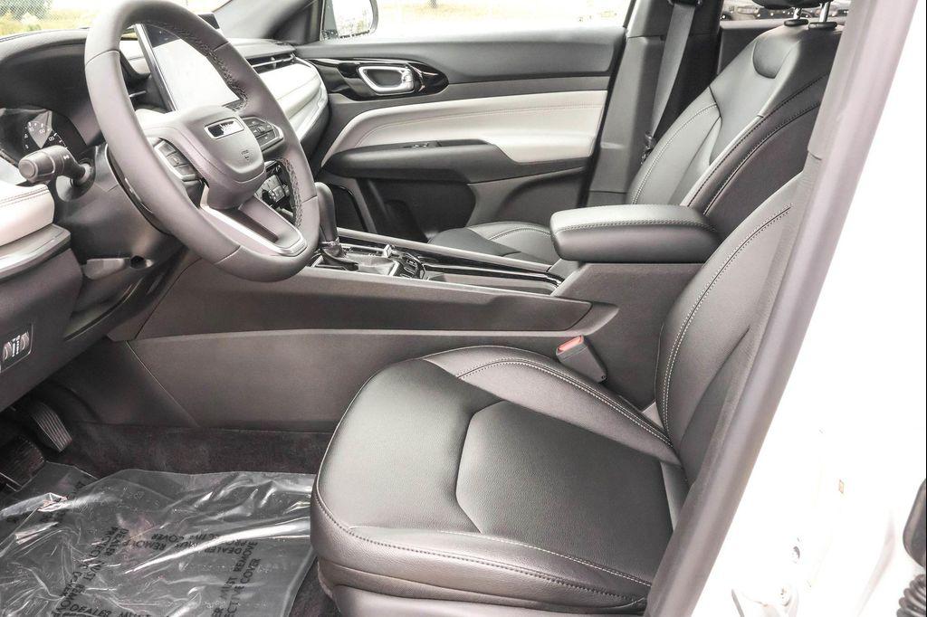 new 2025 Jeep Compass car, priced at $26,963