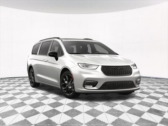 new 2024 Chrysler Pacifica car, priced at $39,117