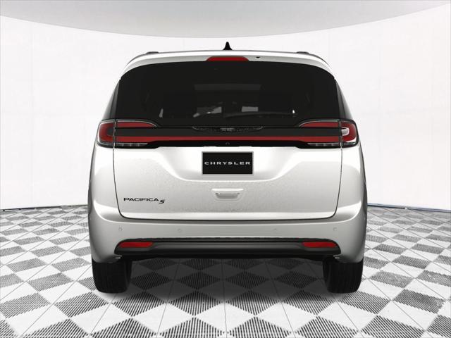 new 2024 Chrysler Pacifica car, priced at $39,117