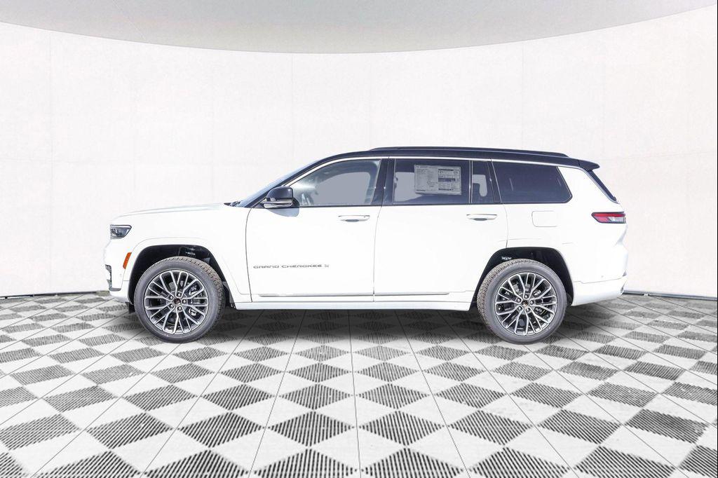 new 2025 Jeep Grand Cherokee L car, priced at $57,020