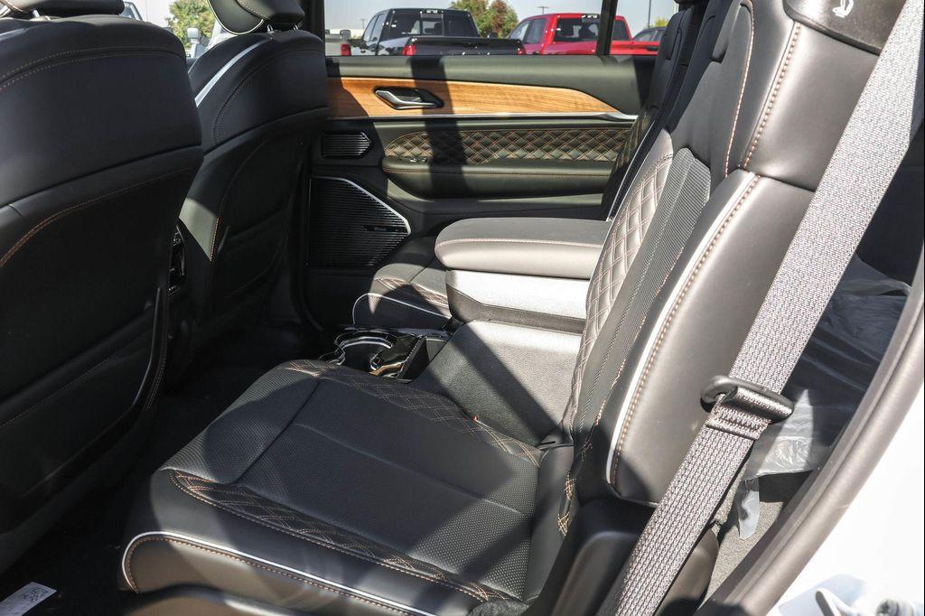 new 2025 Jeep Grand Cherokee L car, priced at $57,020