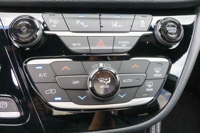 new 2025 Chrysler Pacifica Hybrid car, priced at $42,890