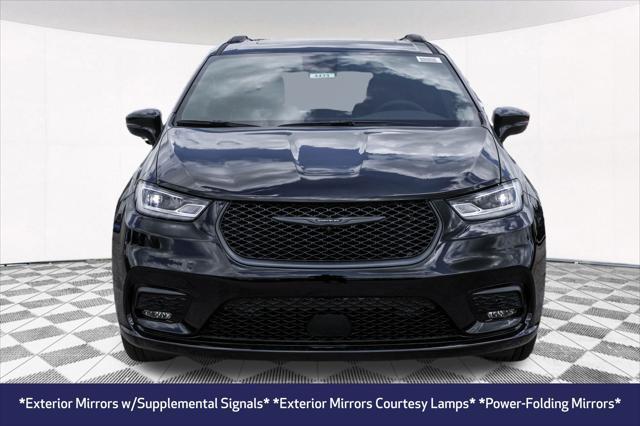 new 2025 Chrysler Pacifica Hybrid car, priced at $42,890