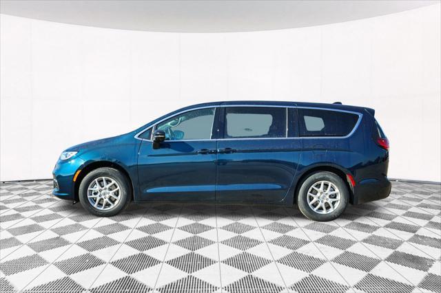 new 2025 Chrysler Pacifica car, priced at $38,370