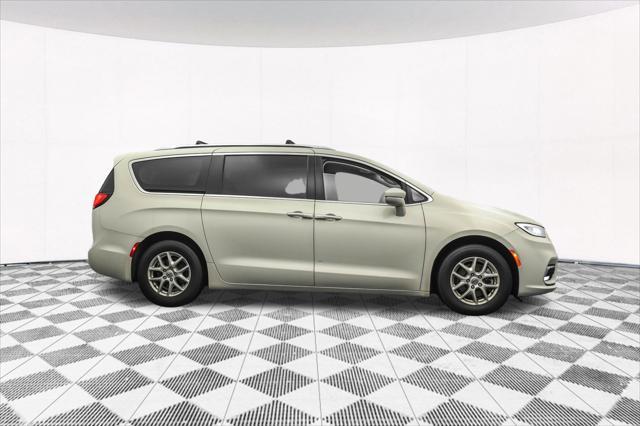 used 2021 Chrysler Pacifica car, priced at $28,577