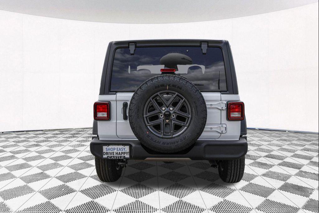 new 2025 Jeep Wrangler car, priced at $37,456