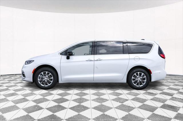 new 2025 Chrysler Pacifica car, priced at $44,753