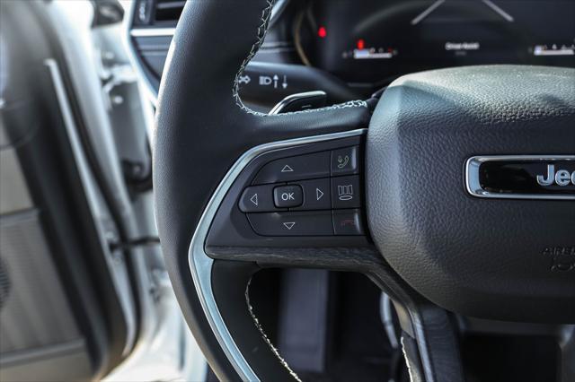 new 2025 Jeep Grand Cherokee car, priced at $48,795