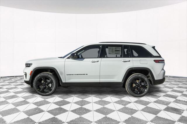 new 2025 Jeep Grand Cherokee car, priced at $48,795